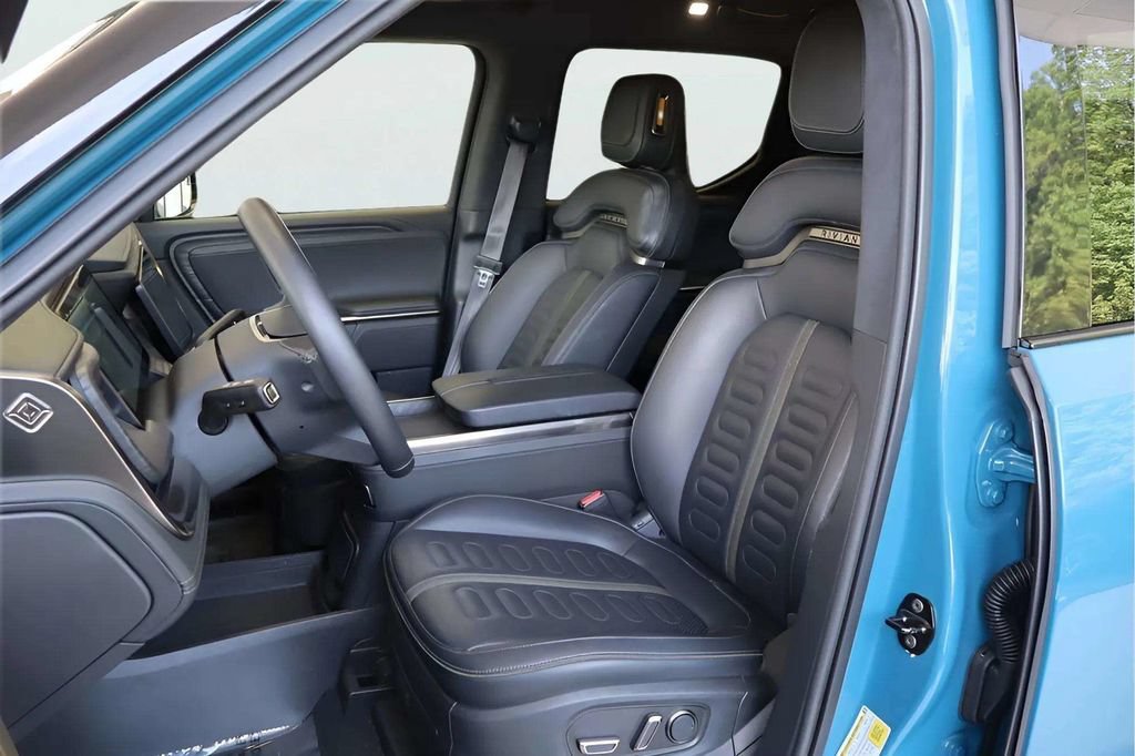 Used 2024 Rivian R1T Adventure AWD/4WD image 18