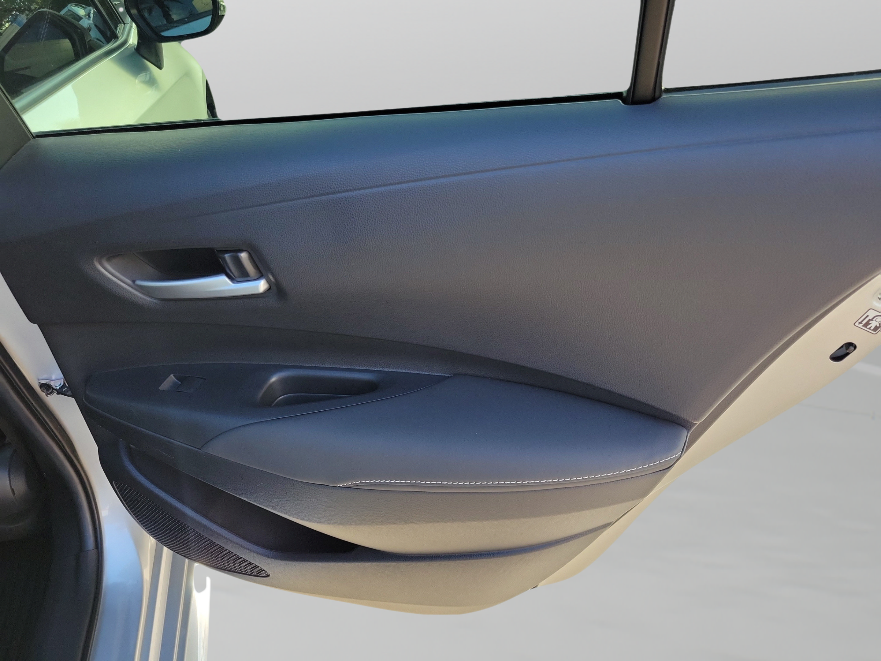 Certified 2023 Toyota Corolla XLE FWD image 24