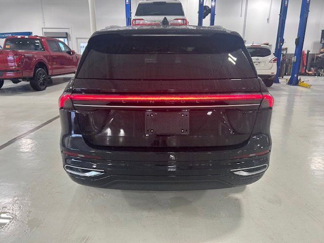 Used 2024 Lincoln Nautilus Reserve AWD/4WD image 14