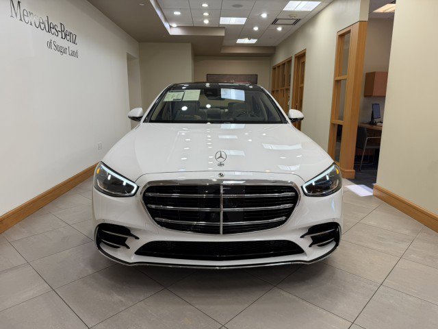 Certified 2025 Mercedes-Benz S 580 4MATIC Sedan image 2