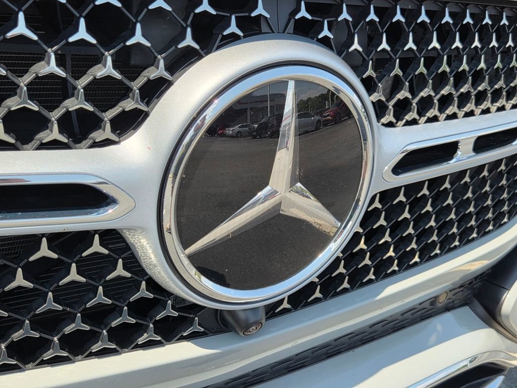 Used 2024 Mercedes-Benz GLE 350 4MATIC image 3