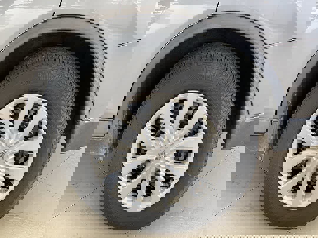 Used 2020 Nissan Rogue S image 13