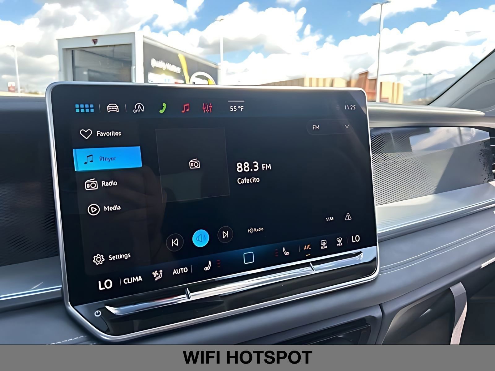 New 2026 Volkswagen Tiguan SE AWD/4WD image 31