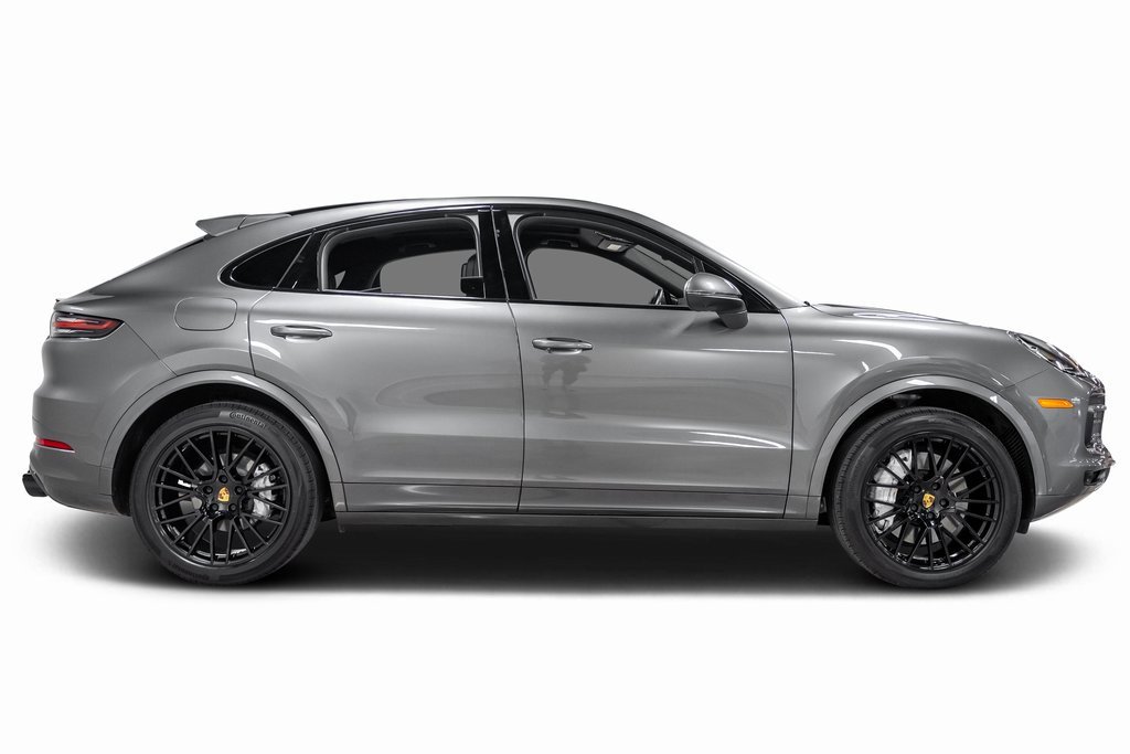 Used 2021 Porsche Cayenne Coupe image 23