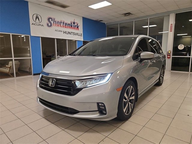 Used 2023 Honda Odyssey Touring image 1