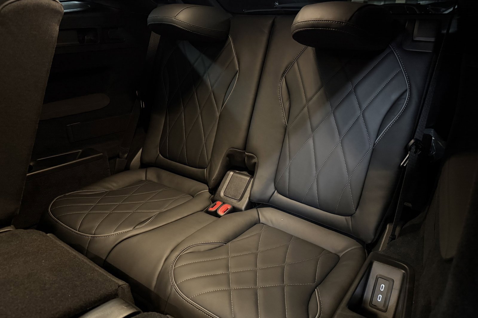 New 2026 Mercedes-Benz EQS 550 4MATIC SUV image 14