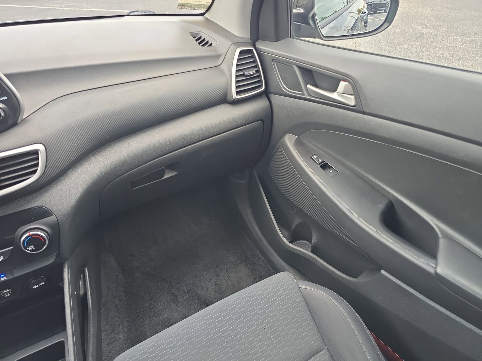 Used 2019 Hyundai Tucson SE image 11