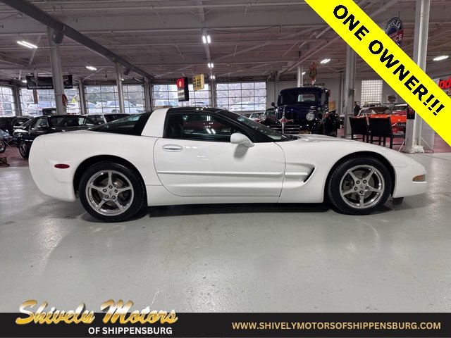 Used 2004 Chevrolet Corvette Coupe w/ Roof Package image 6