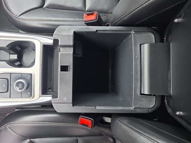 Used 2023 Ford Explorer XLT w/ Equipment Group 202A image 28