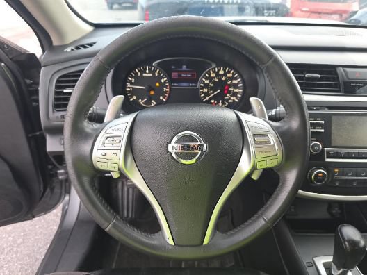 Used 2017 Nissan Altima 2.5 SR FWD image 8