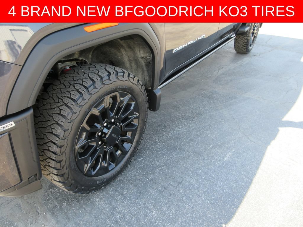 Certified 2024 GMC Sierra 2500 Denali Ultimate AWD/4WD image 3