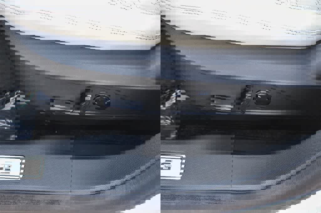 Used 2022 Ford Mustang Mach-E Premium image 28