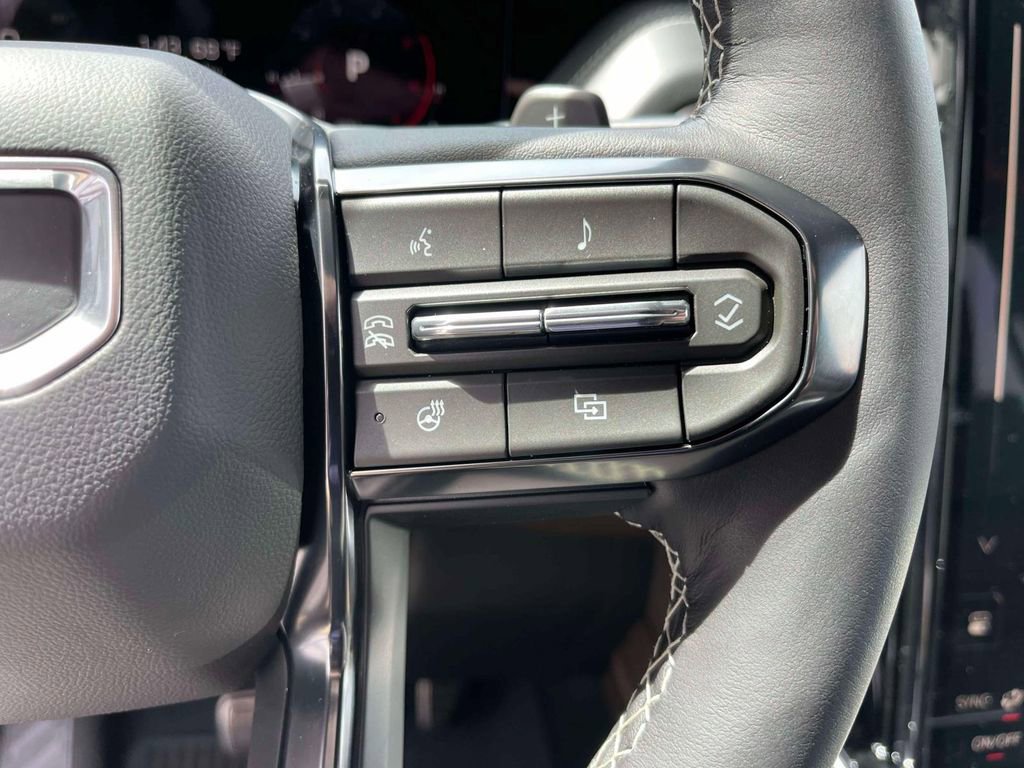 New 2026 GMC Yukon Denali Ultimate AWD/4WD image 30