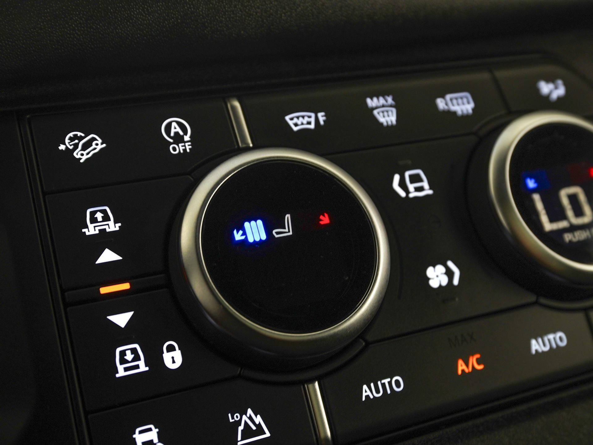 Used 2024 Land Rover Defender 90 Carpathian Edition AWD/4WD image 21
