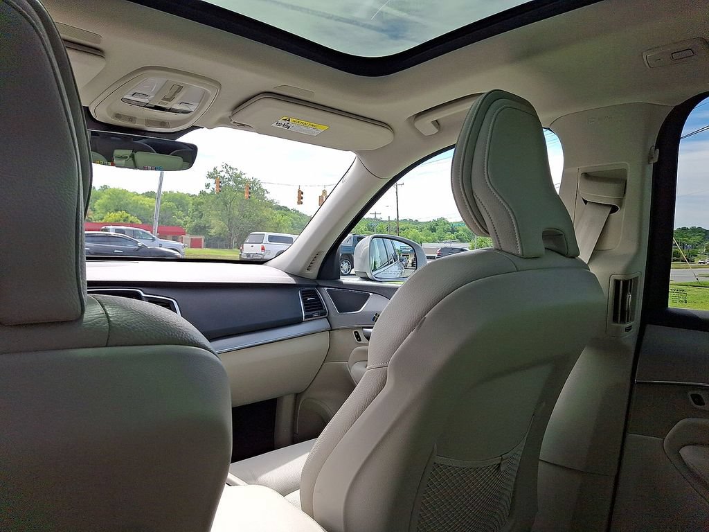 Used 2023 Volvo XC90 B5 Core w/ Protection Package Premier AWD/4WD image 11