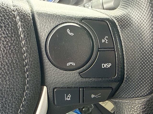 Used 2018 Toyota Corolla LE FWD image 14