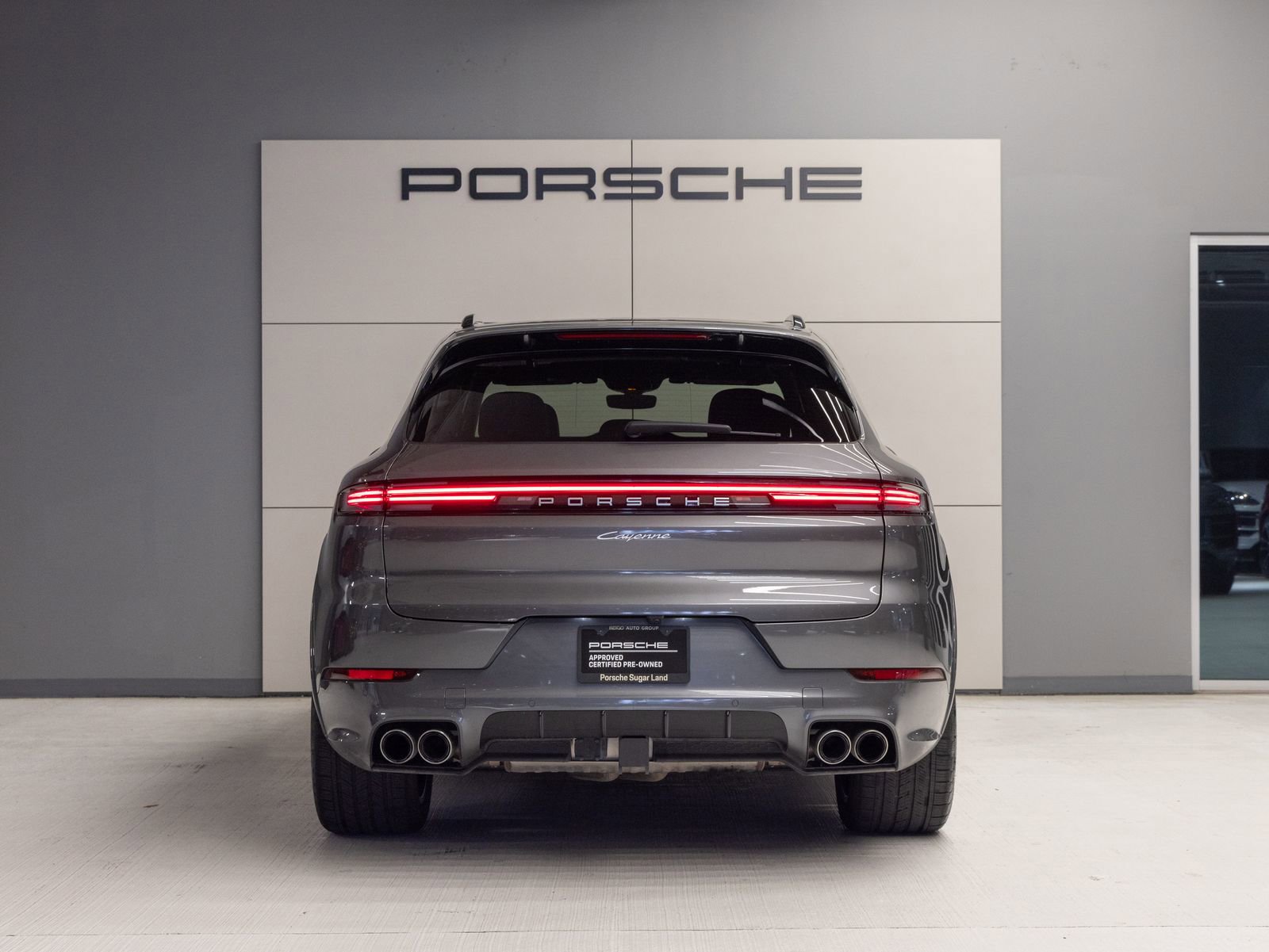 Certified 2025 Porsche Cayenne image 6