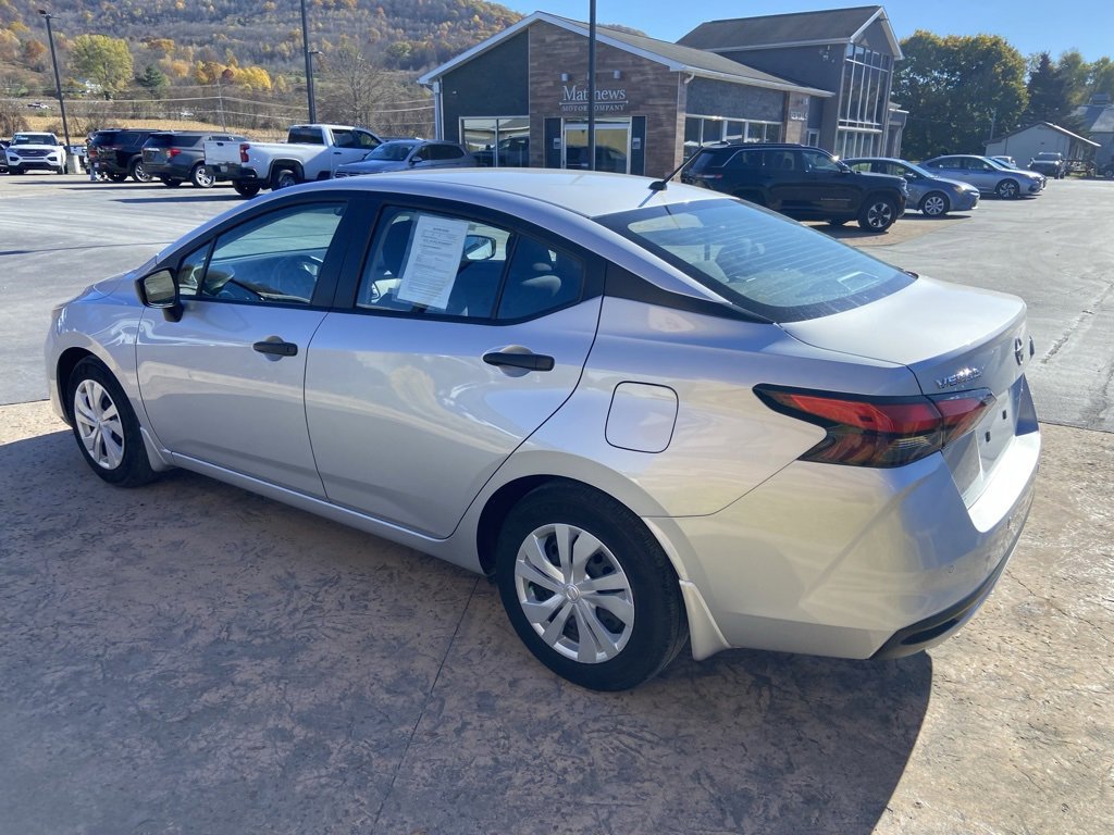 Used 2024 Nissan Versa S w/ Trunk Package image 6