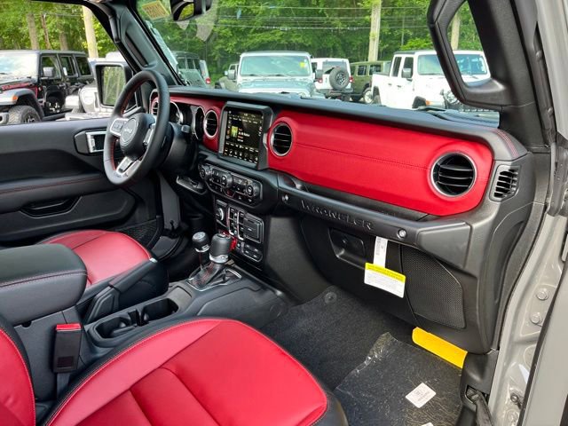 Used 2023 Jeep Wrangler Unlimited Rubicon 4xe image 24