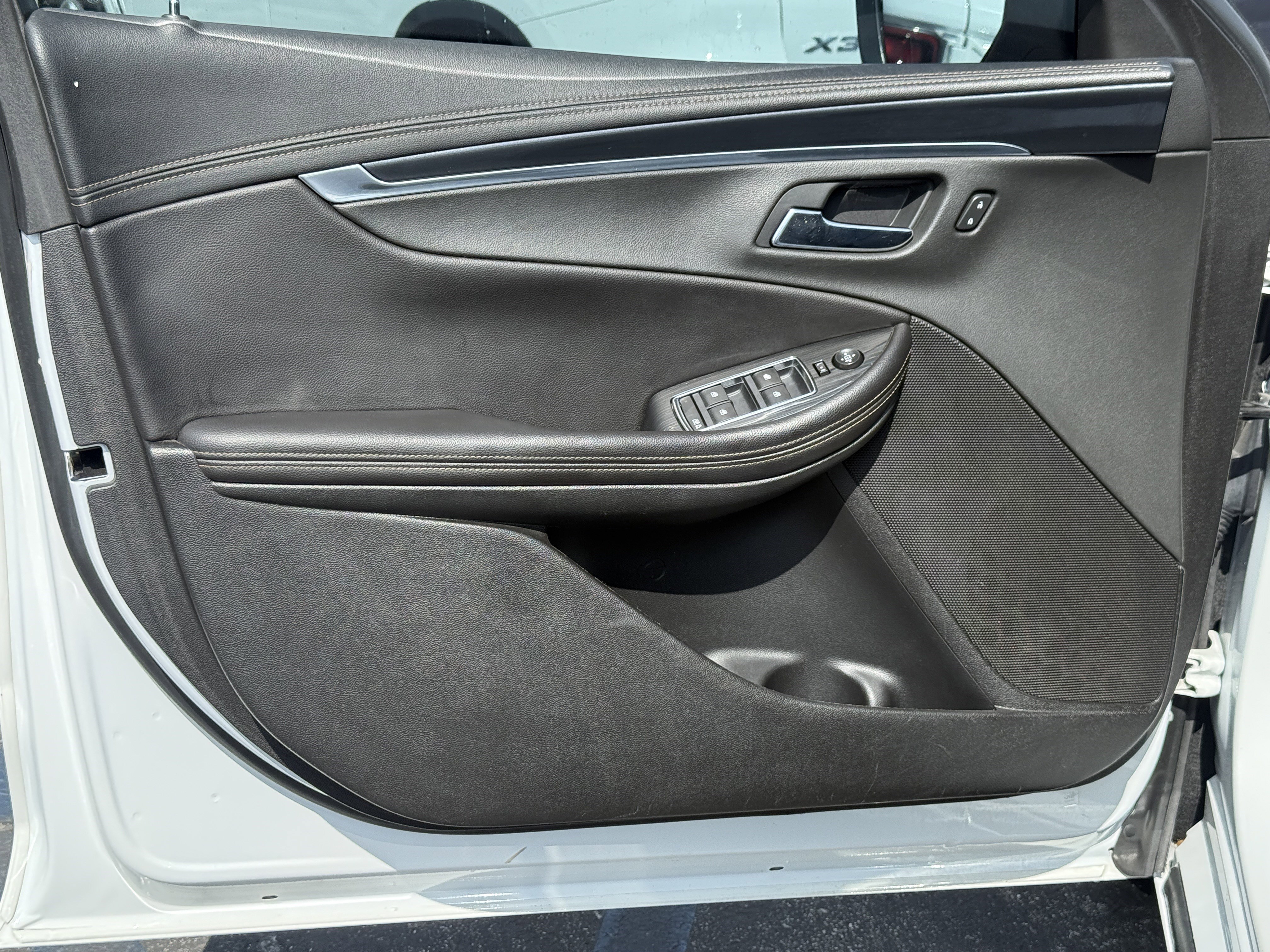 Used 2019 Chevrolet Impala LT image 13