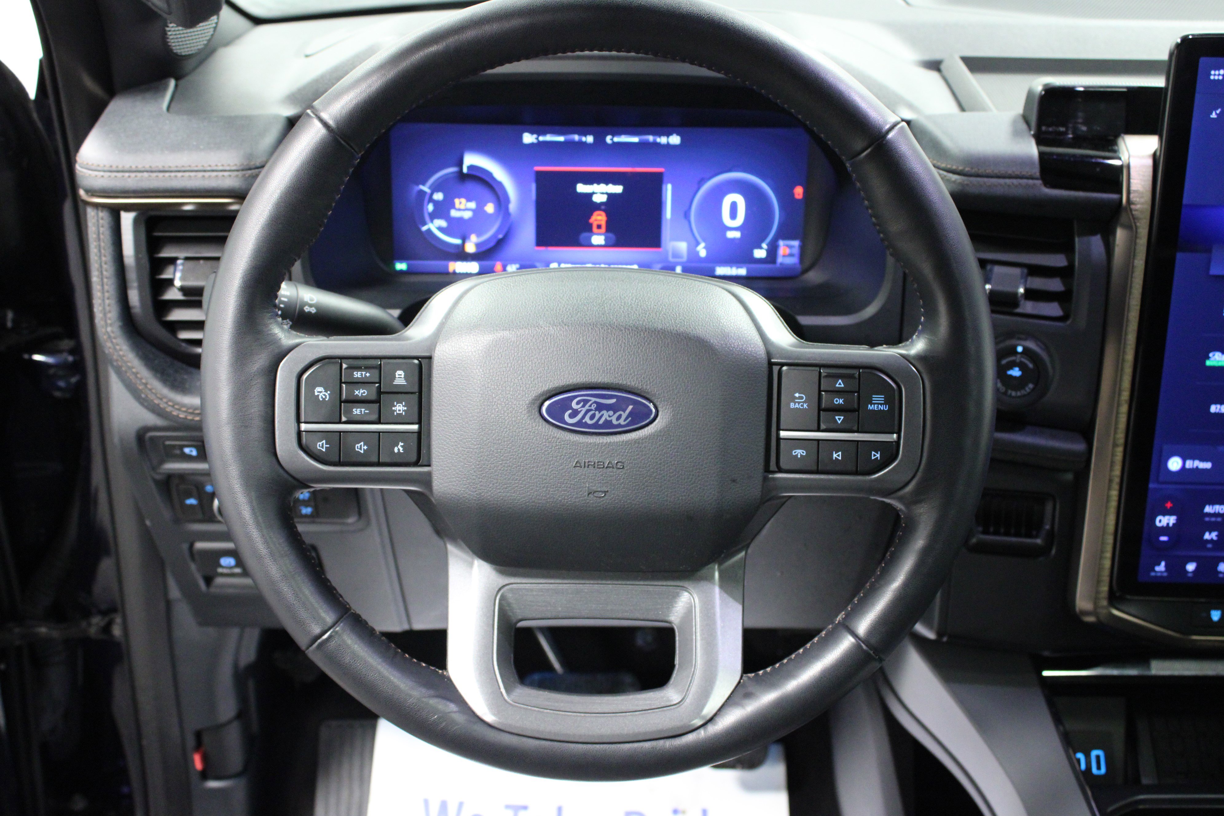 Used 2024 Ford F150 Lightning Lariat image 17