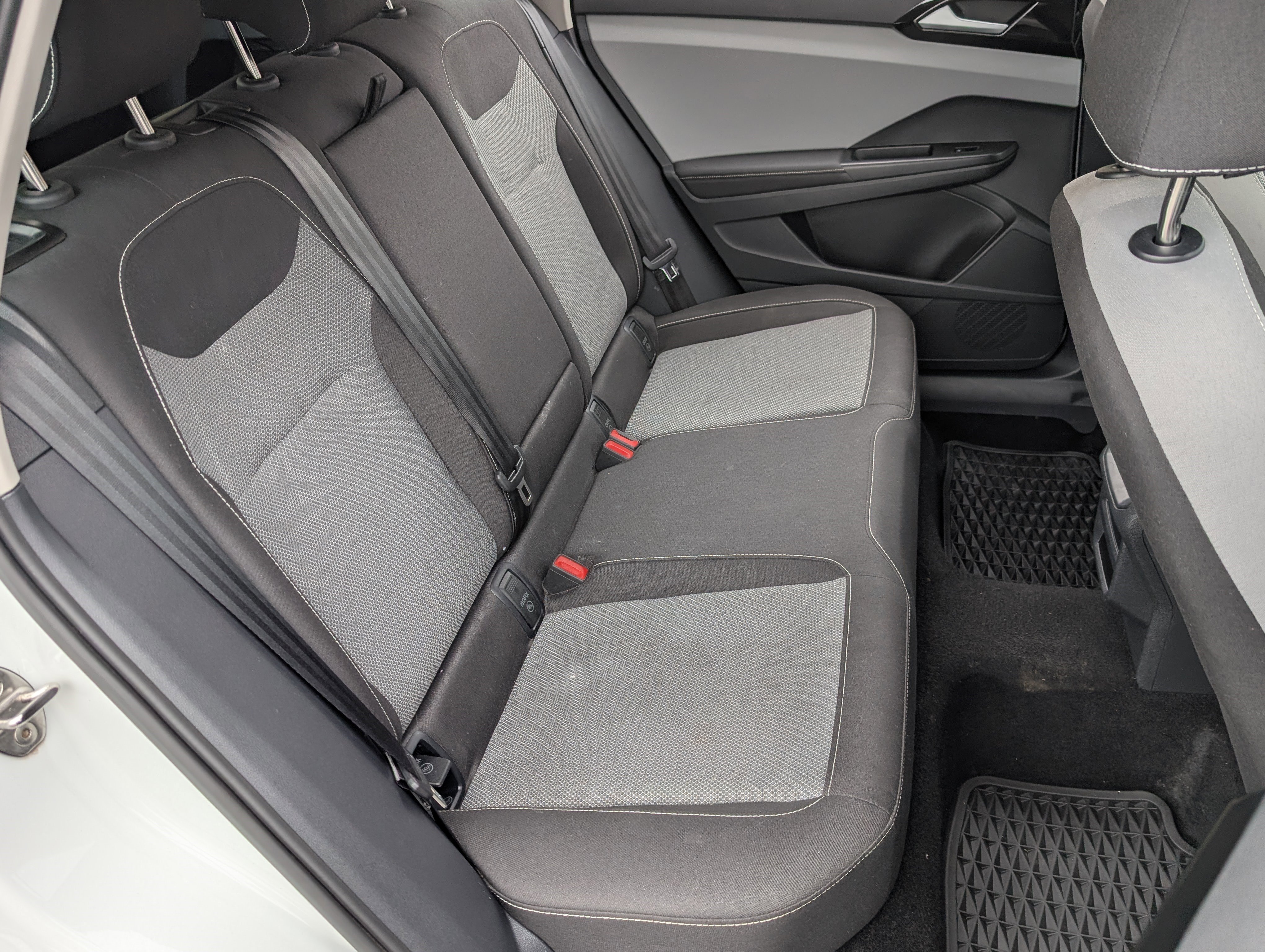 Used 2024 Volkswagen Taos S FWD image 19