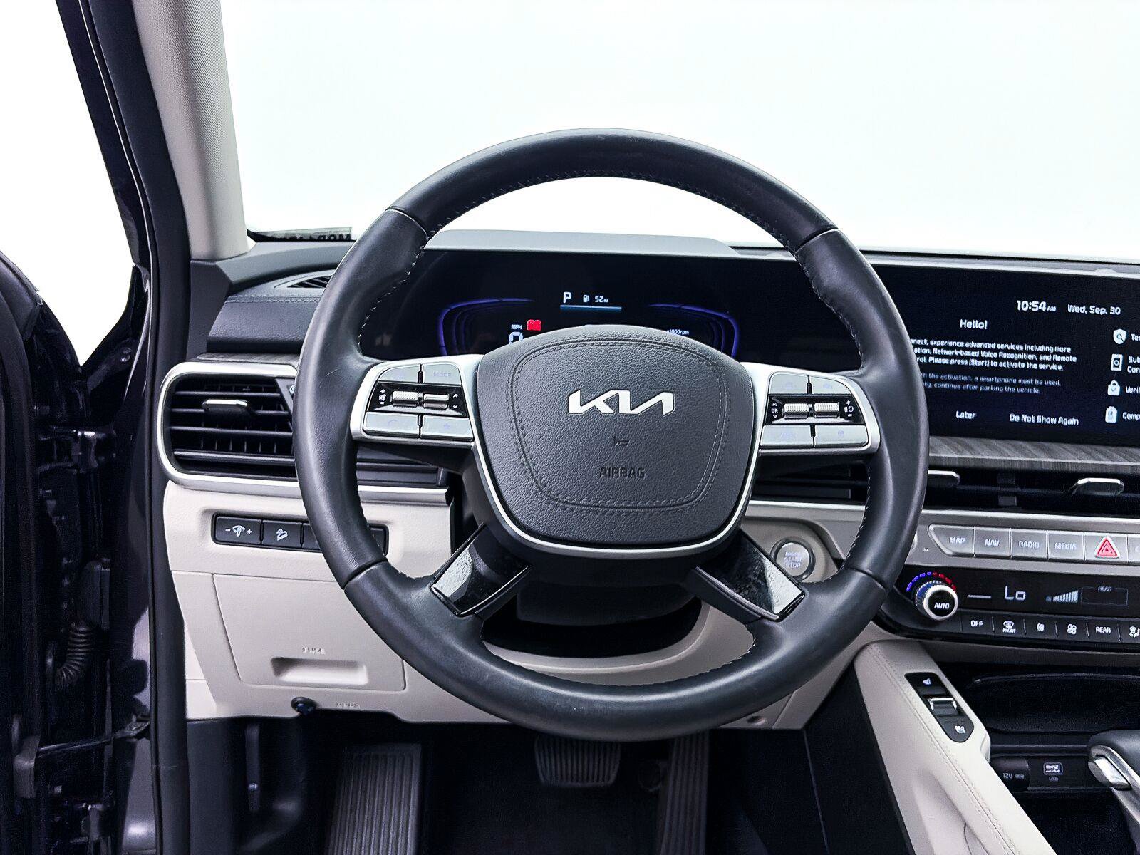 Used 2025 Kia Telluride EX w/ EX Captain's Chair Package FWD image 32