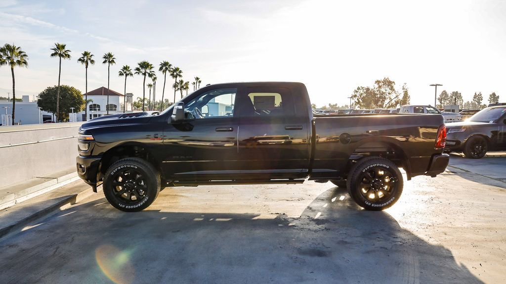 New 2026 RAM 2500 Laramie AWD/4WD image 14