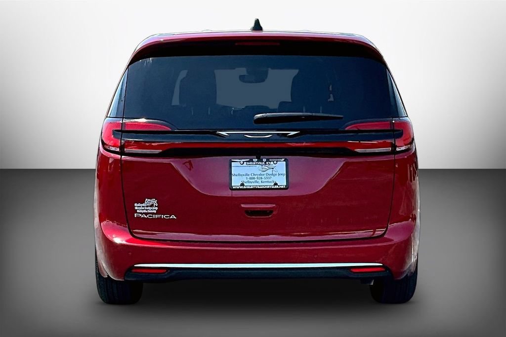 New 2027 Chrysler Pacifica Select FWD image 4