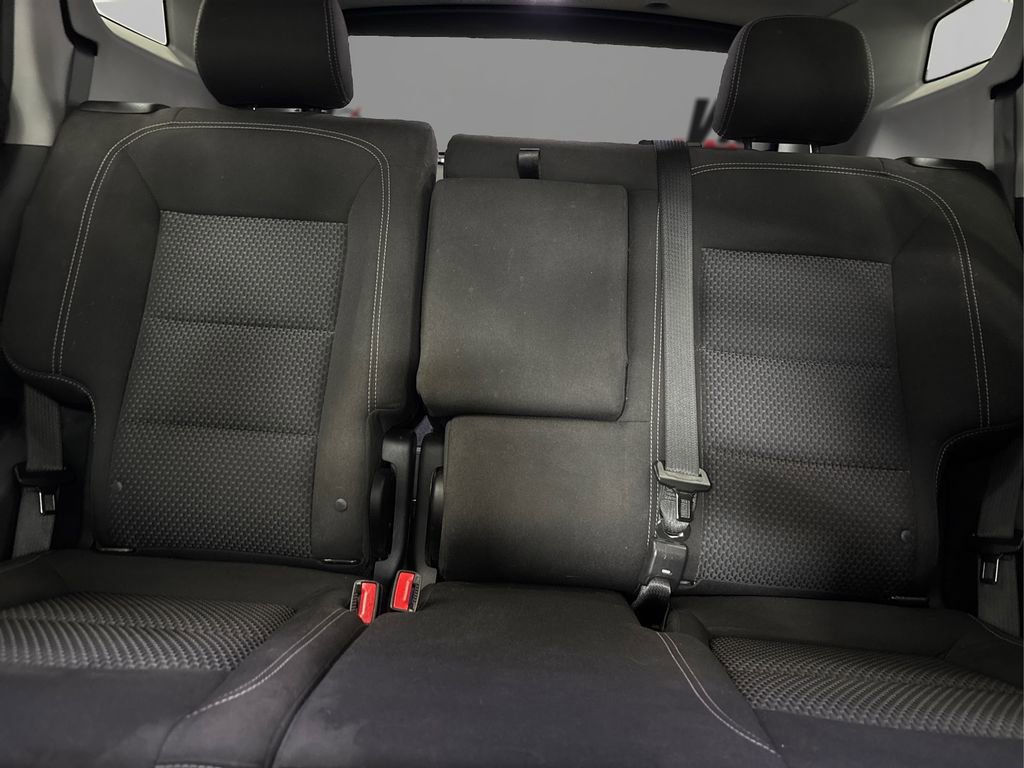 Used 2023 GMC Terrain SLE image 18