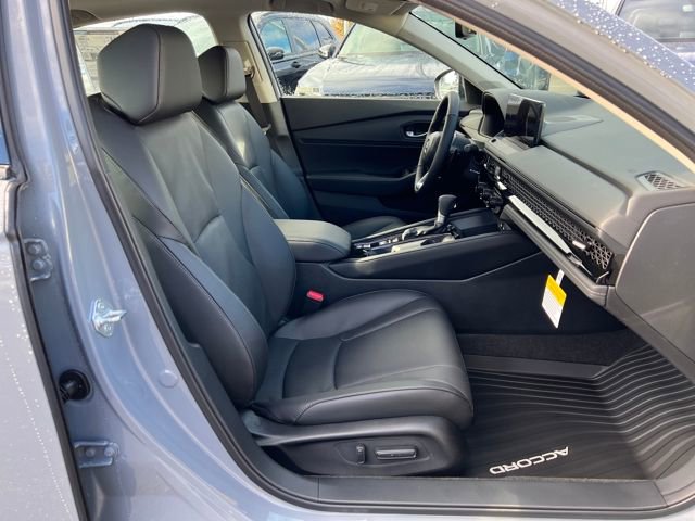 New 2025 Honda Accord Touring image 9