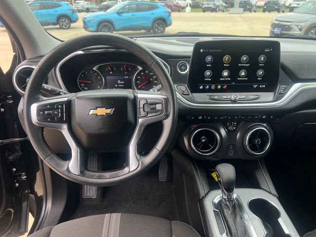 Used 2025 Chevrolet Blazer LT AWD/4WD image 16
