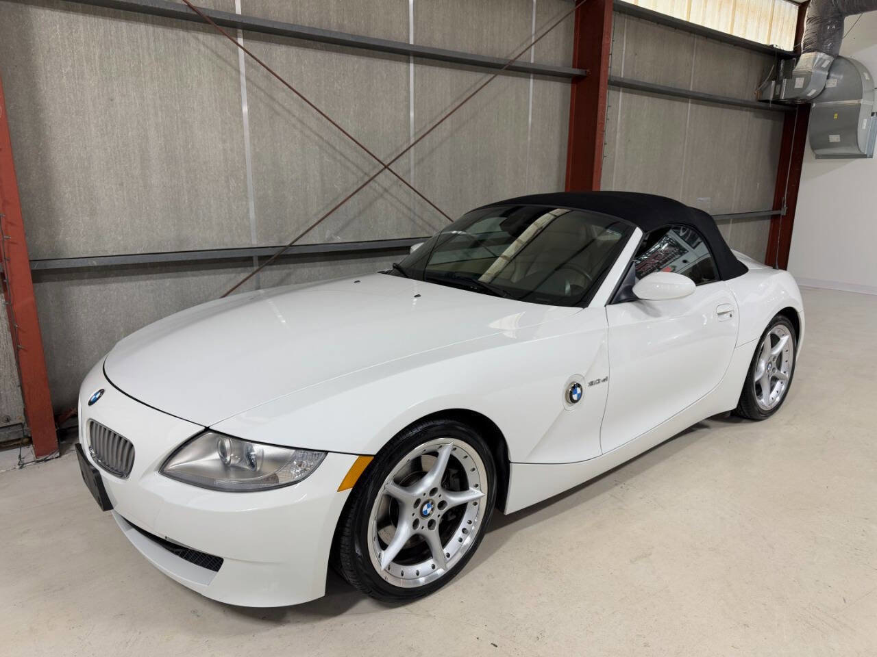 Used 2007 BMW Z4 3.0si image 22