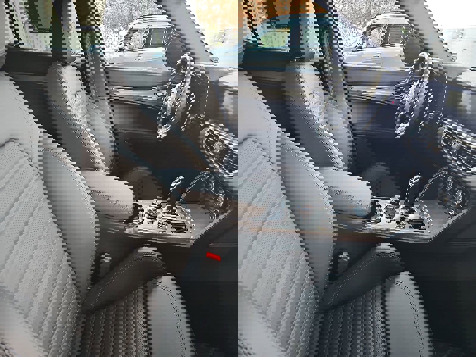 Used 2024 Alfa Romeo Stelvio Veloce image 10