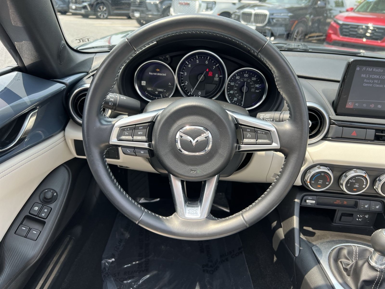 Used 2021 MAZDA MX-5 Miata RF Grand Touring RWD image 15