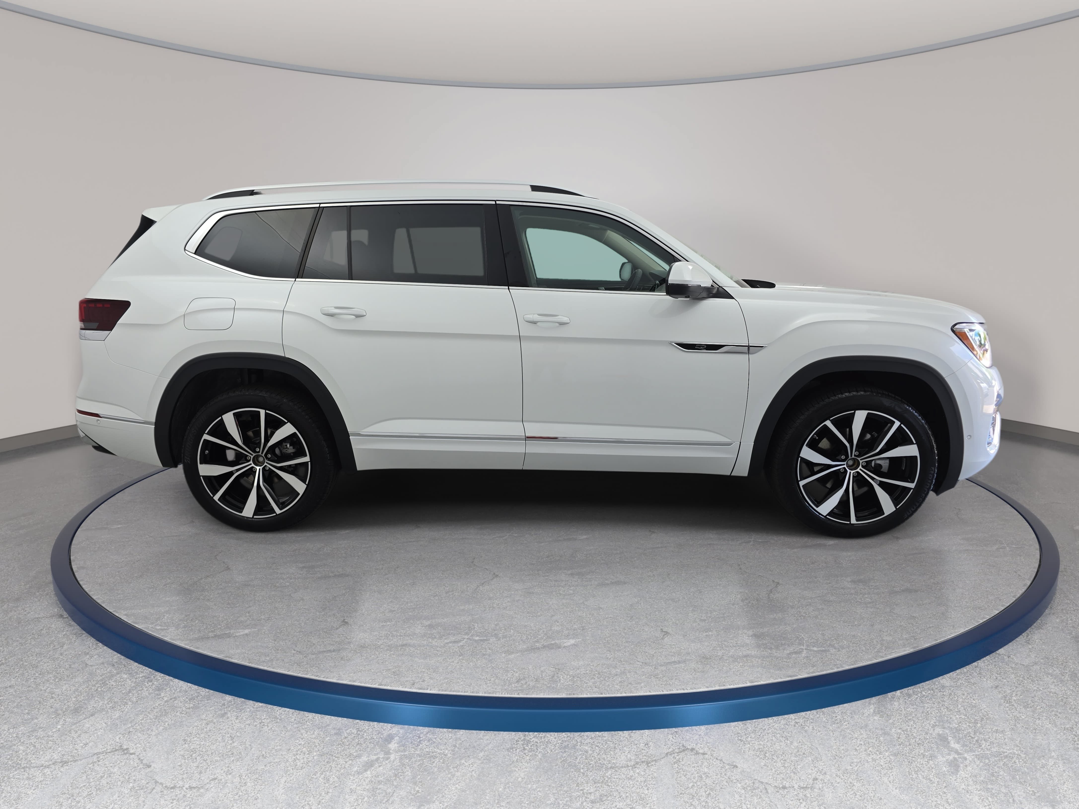 New 2026 Volkswagen Atlas SEL Premium R-Line AWD/4WD image 4