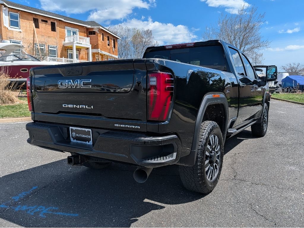 Used 2024 GMC Sierra 2500 Denali Ultimate w/ Max Trailering Package image 5