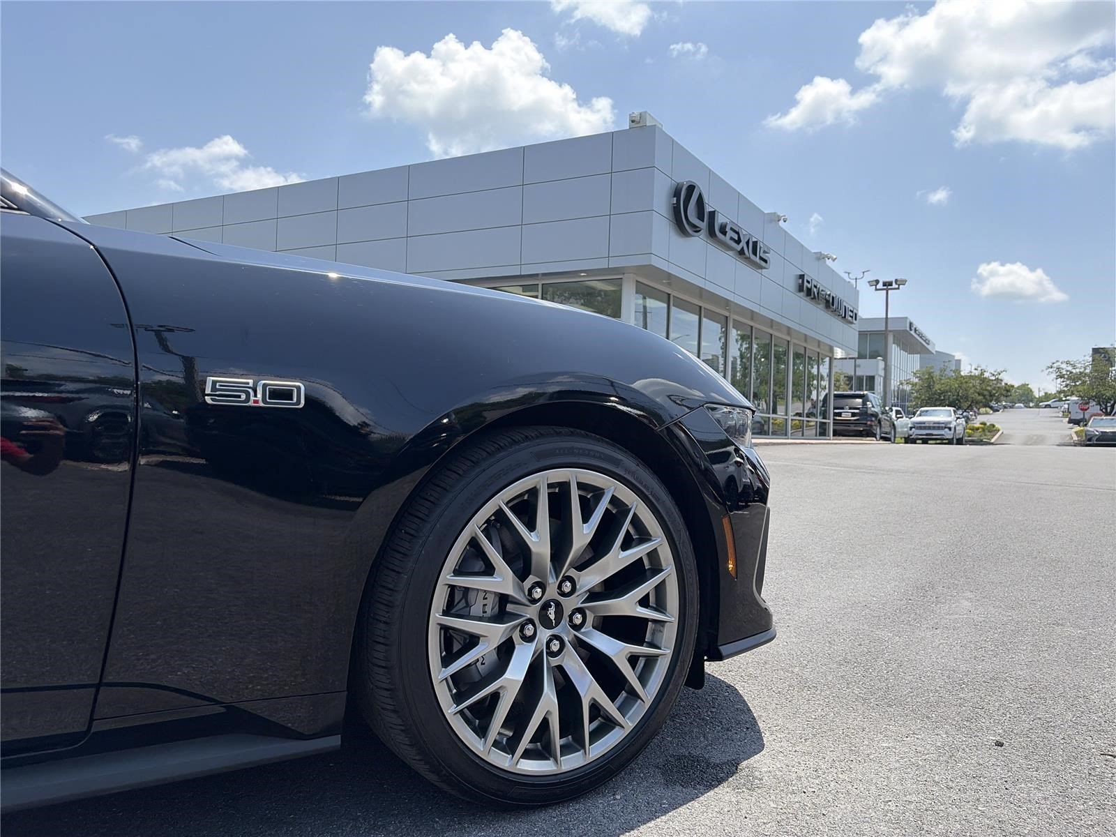 Used 2025 Ford Mustang GT Premium RWD image 14