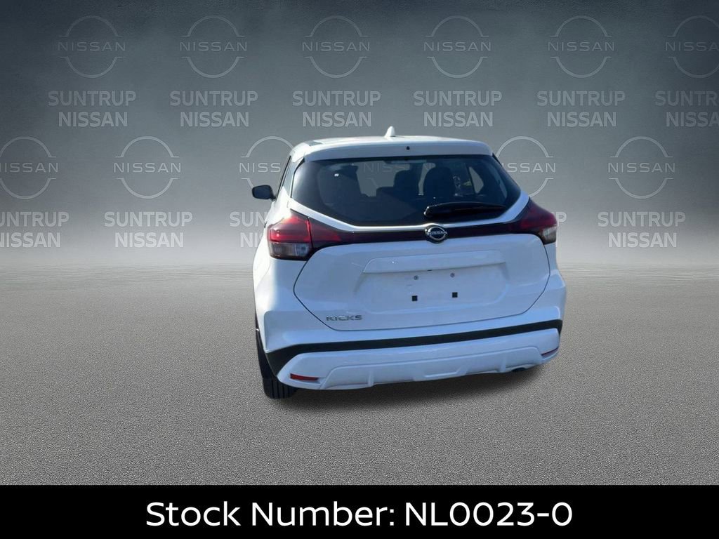 New 2025 Nissan Kicks Play S image 8