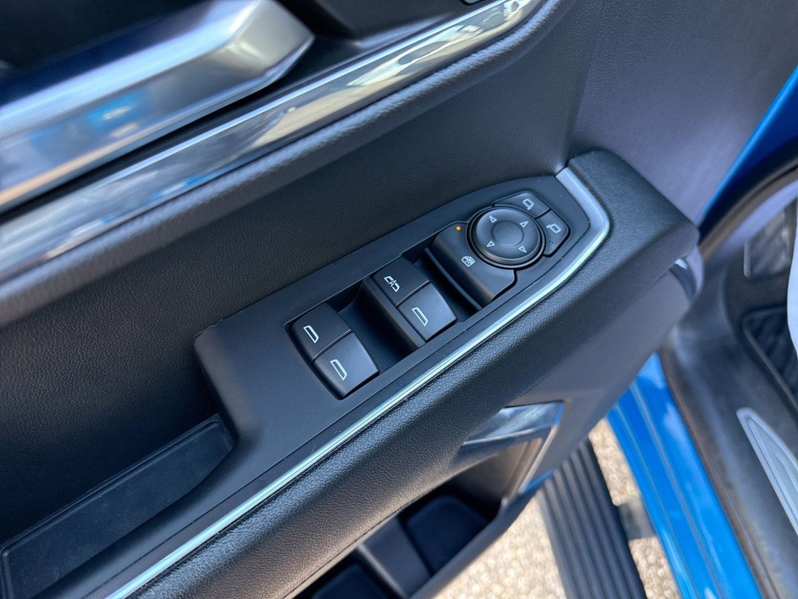 Used 2024 GMC Sierra 1500 Elevation image 15