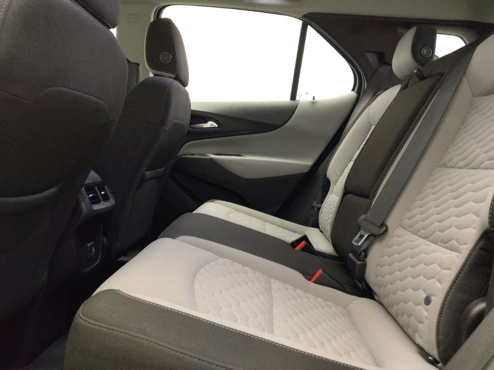 Used 2019 Chevrolet Equinox LS FWD image 18
