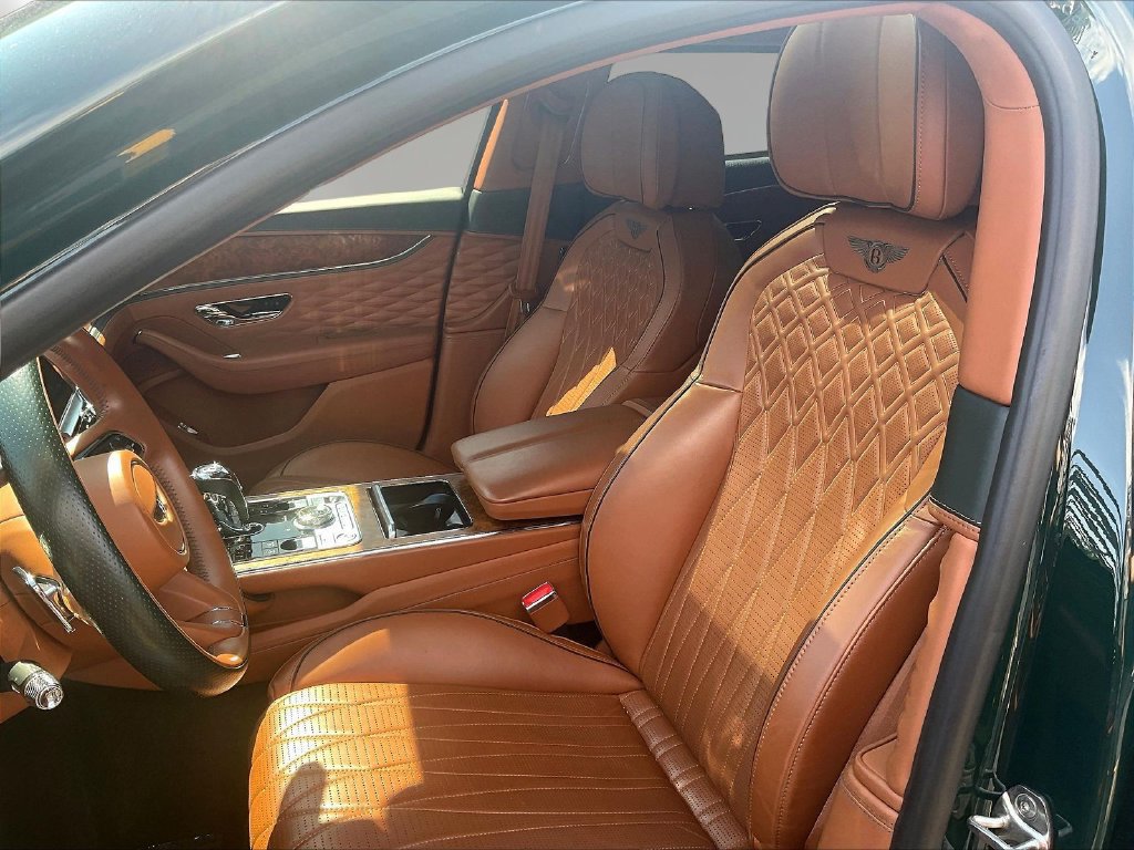 Used 2022 Bentley Flying Spur V8 AWD/4WD image 21