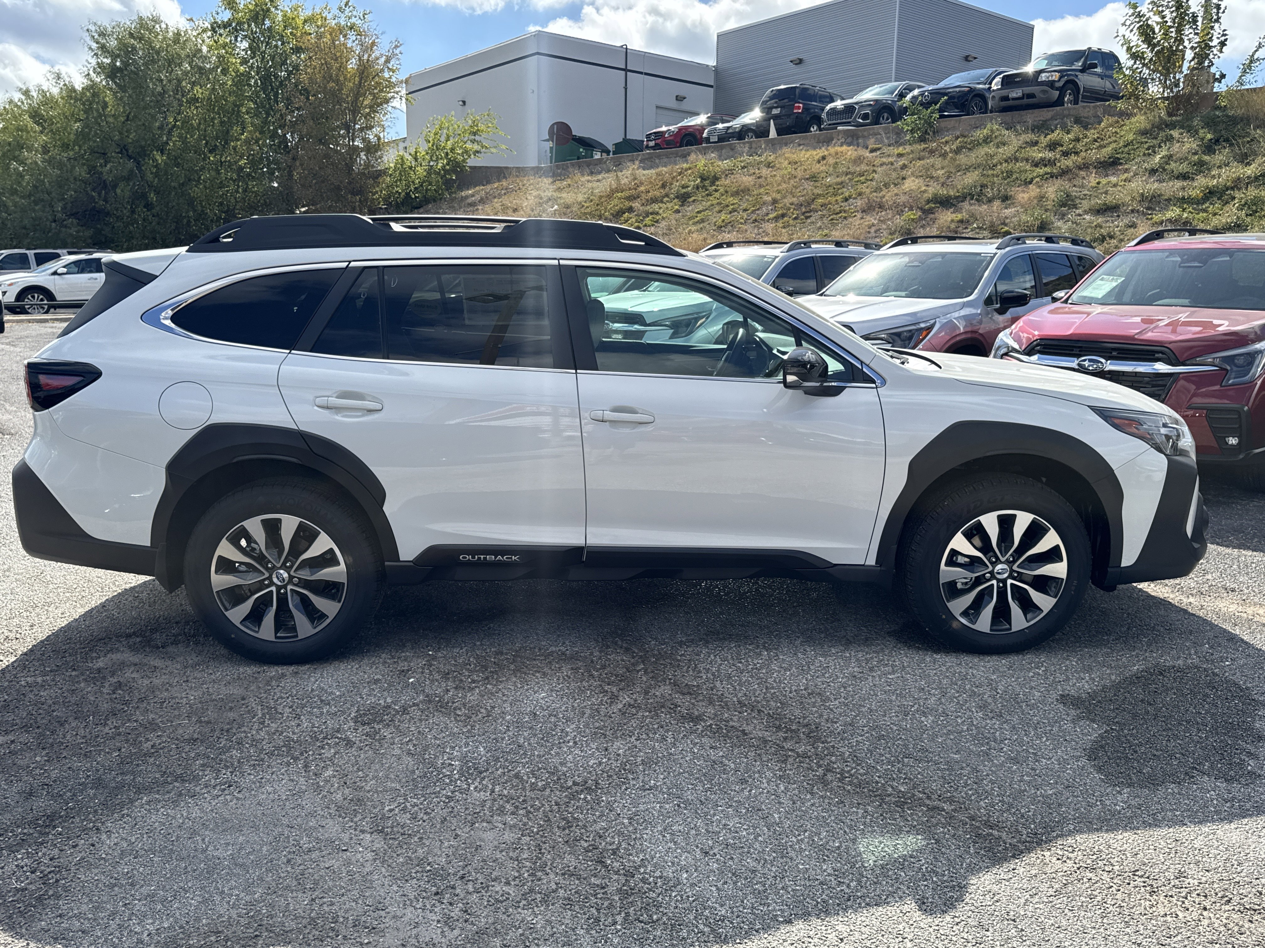 New 2025 Subaru Outback Limited image 2