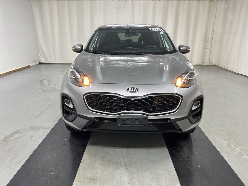 Used 2021 Kia Sportage LX w/ LX AWD Popular Package image 3