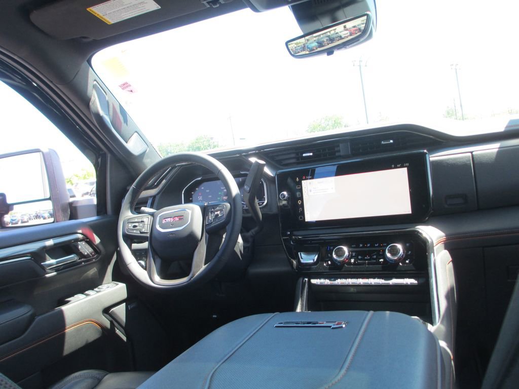Used 2024 GMC Sierra 2500 AT4 w/ AT4 Premium Plus Package AWD/4WD image 29