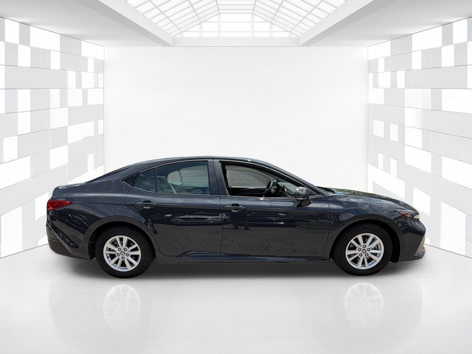 Used 2026 Toyota Camry LE w/ Convenience Package FWD image 8