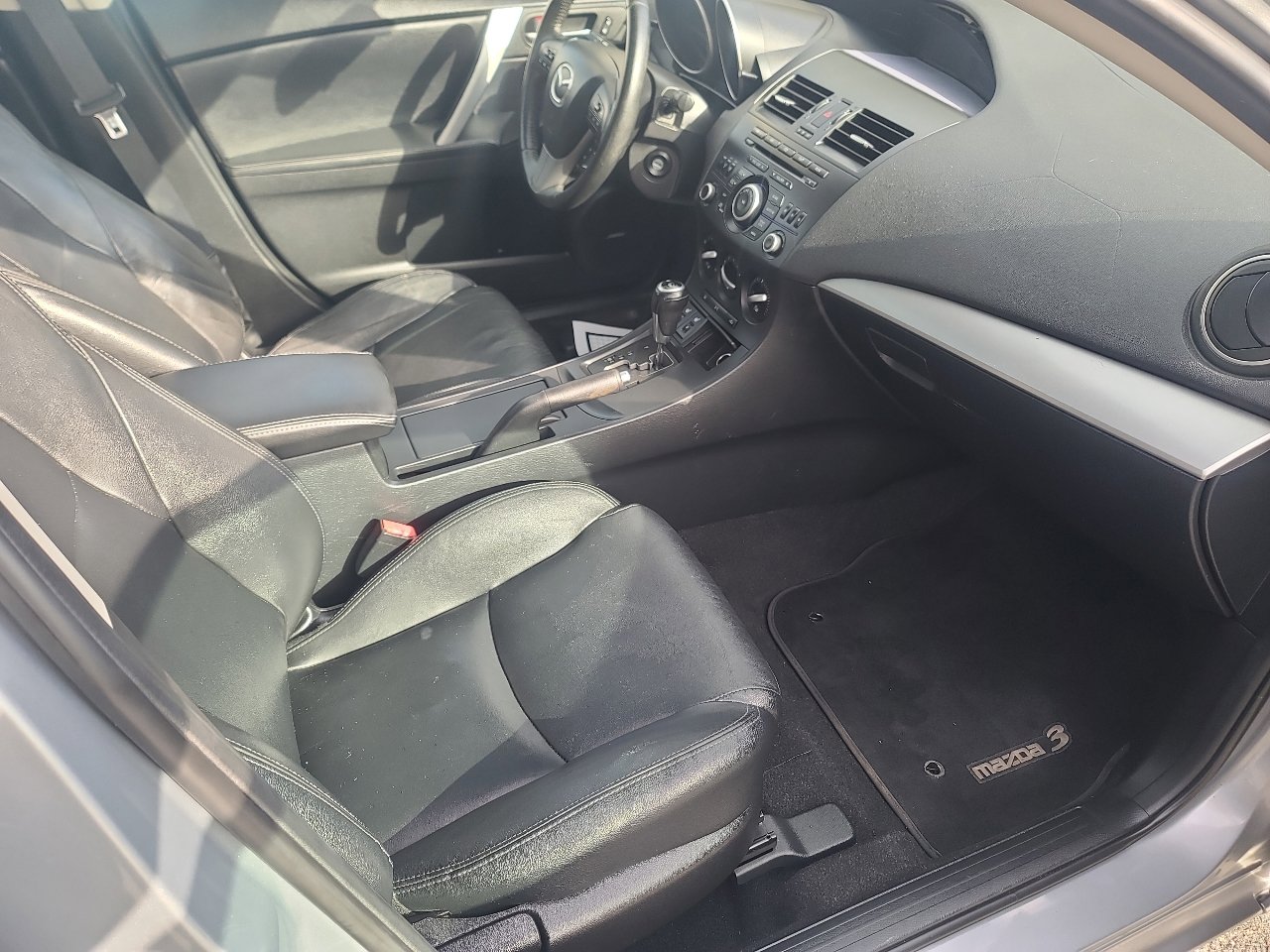 Used 2012 MAZDA MAZDA3 i Grand Touring image 13