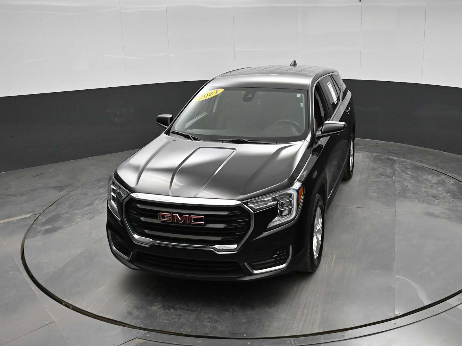 Used 2024 GMC Terrain SLE AWD/4WD image 27