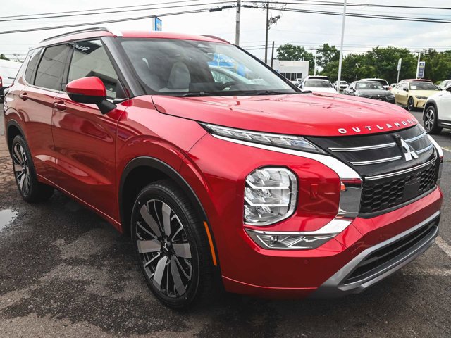 New 2025 Mitsubishi Outlander SEL image 3
