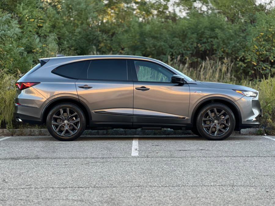 Used 2023 Acura MDX A-Spec image 9